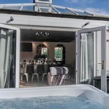 Апартаменты 3 Bed In Oc-t30198